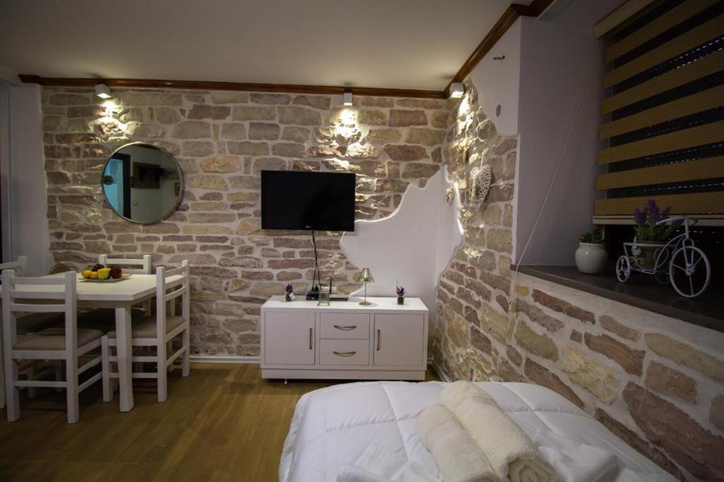 Apartamento Solhouse Gjirokastër Exterior foto