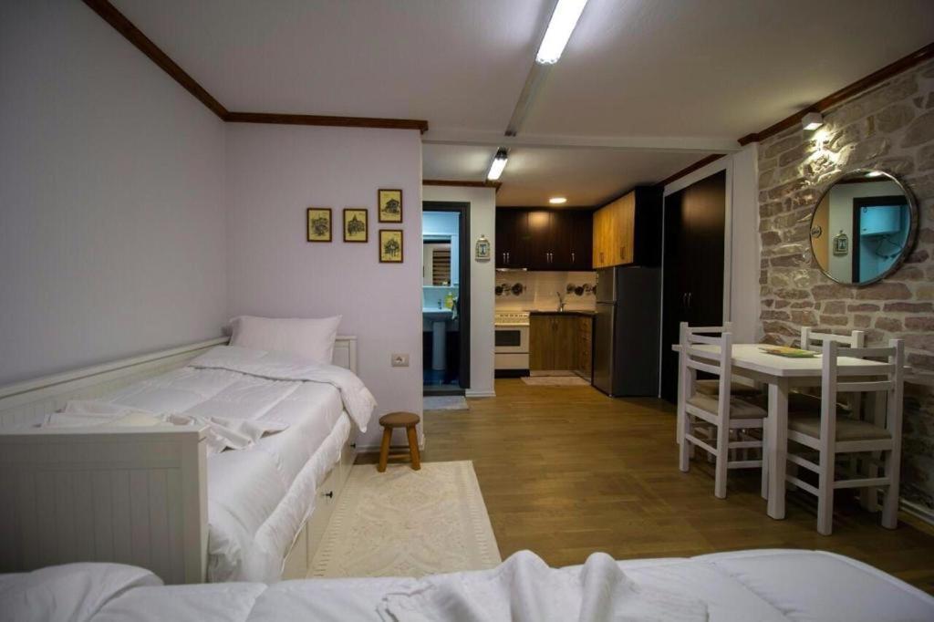 Apartamento Solhouse Gjirokastër Exterior foto
