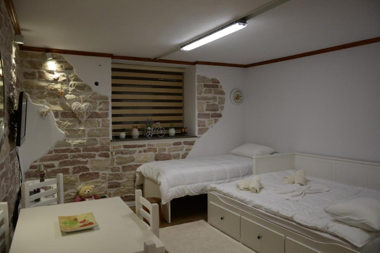 Apartamento Solhouse Gjirokastër Exterior foto